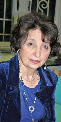 АКСЕЛЬРОД, ЕЛЕНА